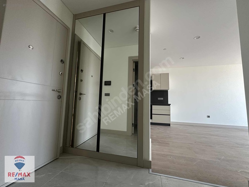 Remax Masa Ataşehir Modern 1+1 Kiralık Balkonlu 40.kat Daire — fotoğraf 17