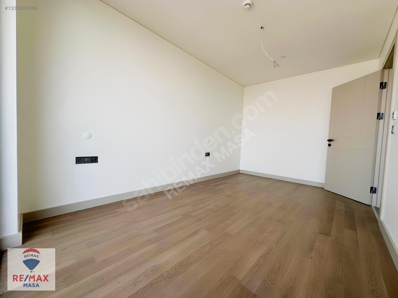 Remax Masa Ataşehir Modern 1+1 Kiralık Balkonlu 40.kat Daire — fotoğraf 25