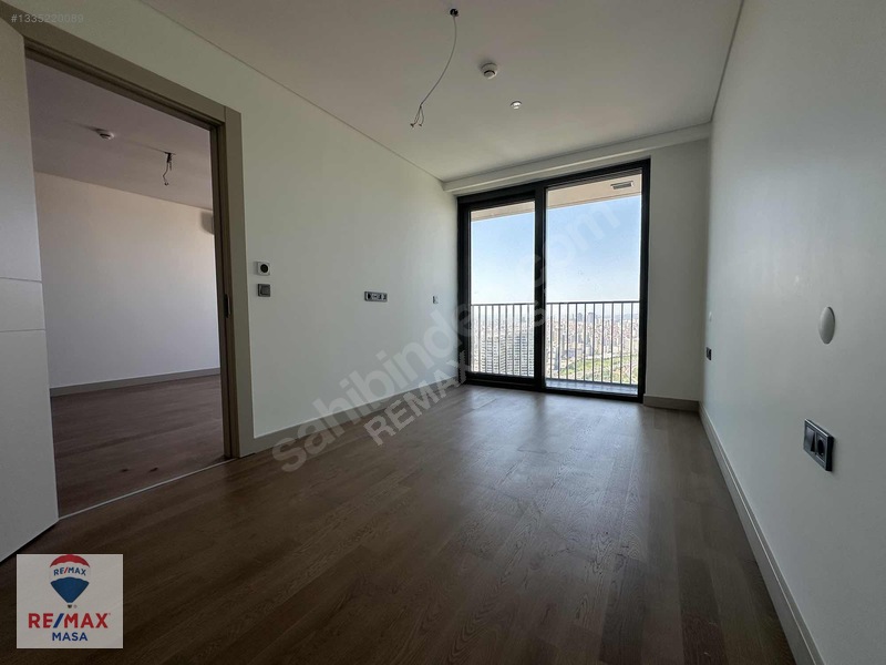 Remax Masa Ataşehir Modern 1+1 Kiralık Balkonlu 40.kat Daire — fotoğraf 27