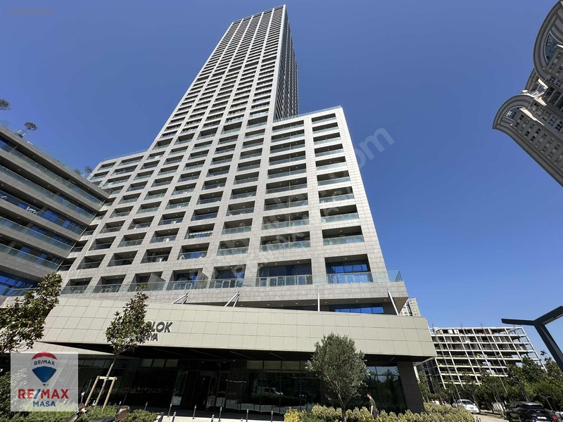 Remax Masa Ataşehir Modern 1+1 Kiralık Balkonlu 40.kat Daire — fotoğraf 32
