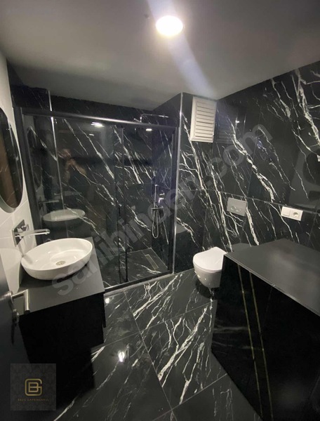 Unicenter Sitesinde Cadde Cepheli Geniş Metrajlı 1+1 — fotoğraf 10