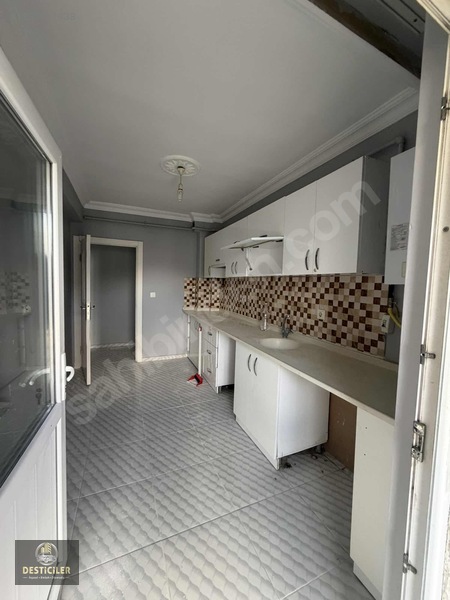As-emek Mah. Tarih Bulv. Ve Yanartaş Yakını Okul Yanı Kiralık — fotoğraf 2
