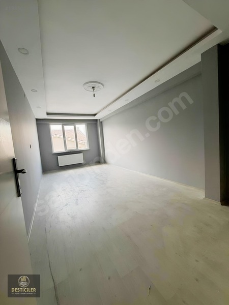 As-emek Mah. Tarih Bulv. Ve Yanartaş Yakını Okul Yanı Kiralık — fotoğraf 4