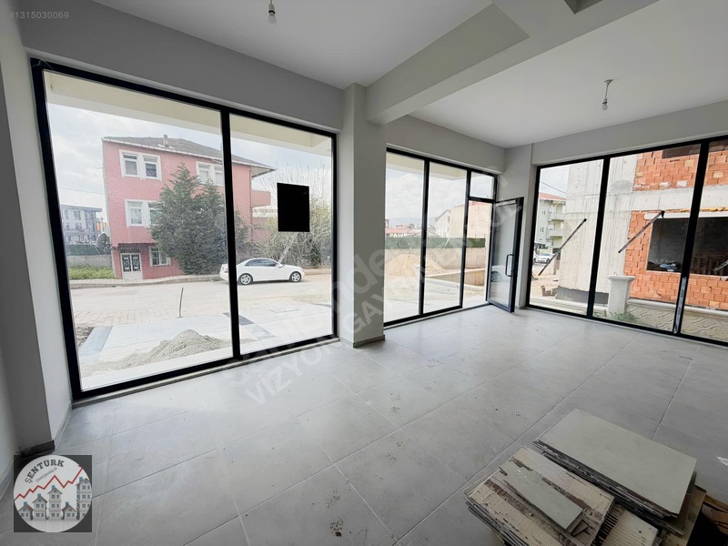 Acil Satılık Sıfır 100 M² Ticari Dükkan - Yatırımlık — fotoğraf 3