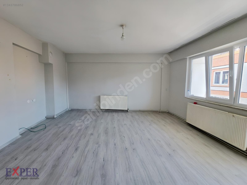 Hürriyet Mah 3+1 Doğalgazlı 4.kat Merkezde Kiralık Daire — fotoğraf 2