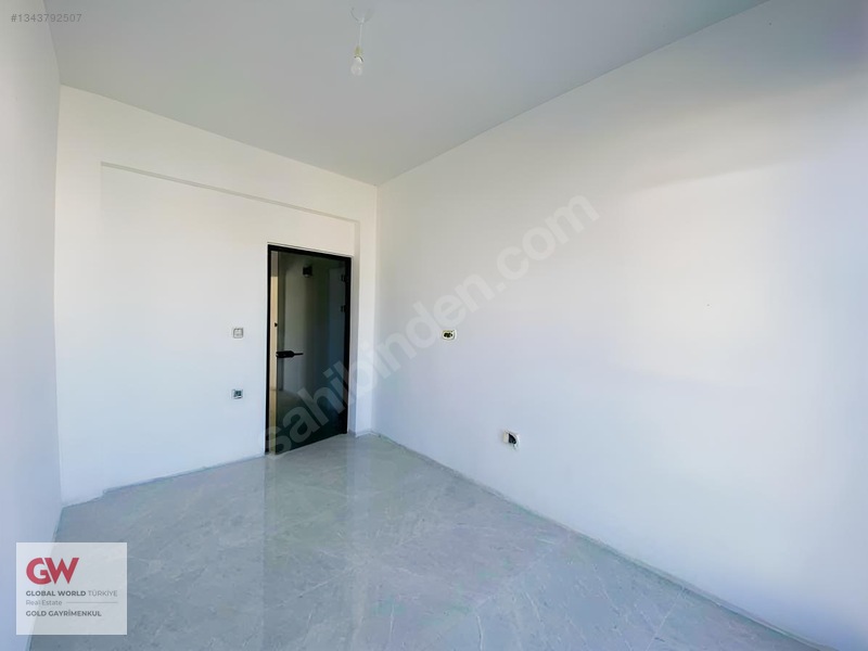 Selimiyede Merkezi Lokasyonda 1+1 Kiralık Ofis/büro — fotoğraf 3