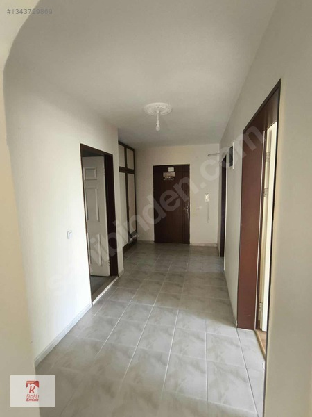 1.etap Toki Konutları Kiralık 3+1 Daire — fotoğraf 8