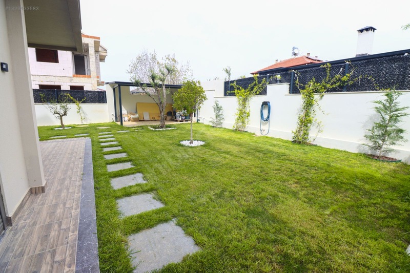 G.yeşilöz'den Antalya Merkeze En Yakın Büyük Bahçeli 330m2 — fotoğraf 5