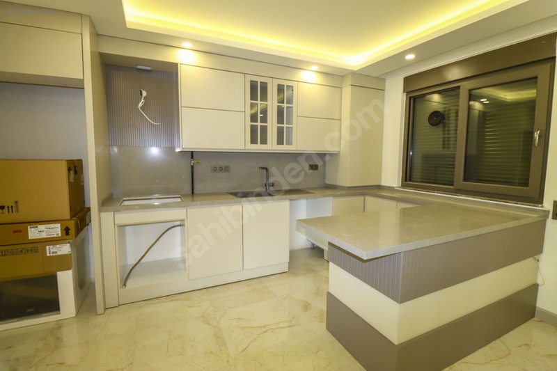 G.yeşilöz'den Antalya Merkeze En Yakın Büyük Bahçeli 330m2 — fotoğraf 16