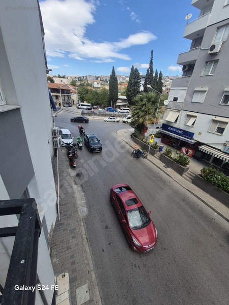 Bornova Erzene Mah.kiralık 3+1 Daire — fotoğraf 19