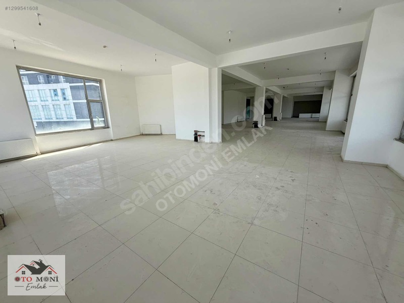 Kuzeykent'te 650 Ve 550m2 Ayrı Girişli Kiralık İş Yerleri — fotoğraf 5