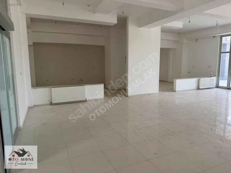 Kuzeykent'te 650 Ve 550m2 Ayrı Girişli Kiralık İş Yerleri — fotoğraf 7