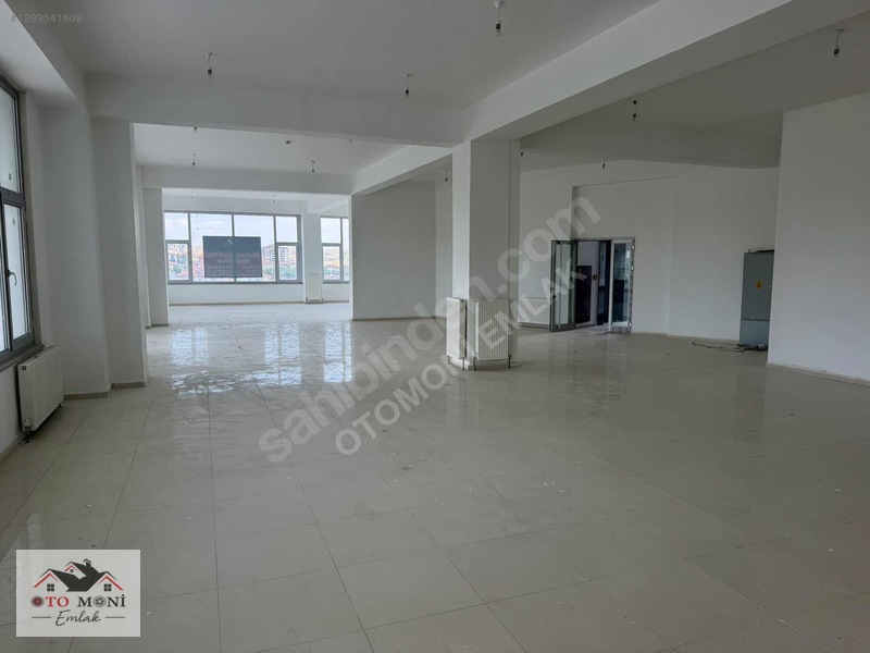 Kuzeykent'te 650 Ve 550m2 Ayrı Girişli Kiralık İş Yerleri — fotoğraf 16
