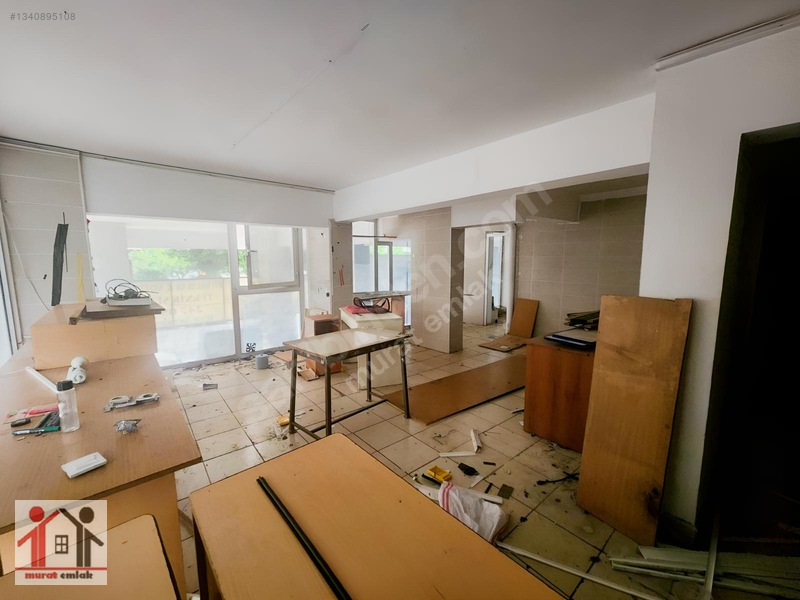 Merkezde Milli Egemenlik Caddesine Cephe 3katlı Dükkan — fotoğraf 8