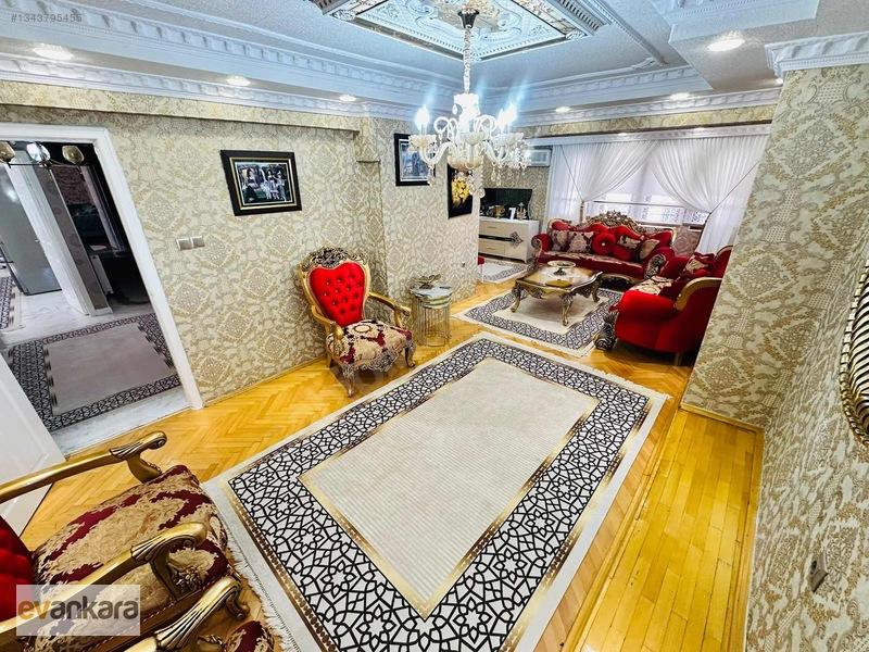 Beşikkayada Cadde Yakını, İçi Yapılı, 350m2, Geniş Teraslı 5+1 — fotoğraf 3