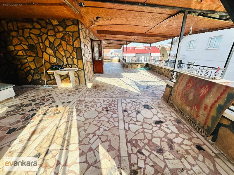 Beşikkayada Cadde Yakını, İçi Yapılı, 350m2, Geniş Teraslı 5+1 — fotoğraf 32