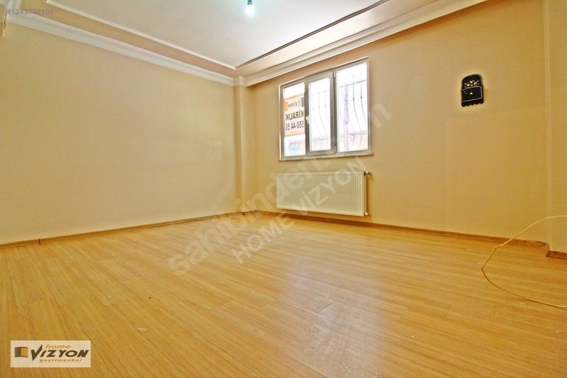 Home Vizyon Bahçelievler Yenibosnada Satılık 1+1 Daire Düz Giriş