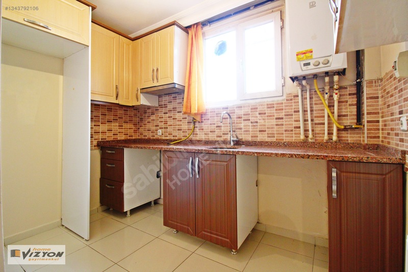 Home Vizyon Bahçelievler Yenibosnada Satılık 1+1 Daire Düz Giriş — fotoğraf 3