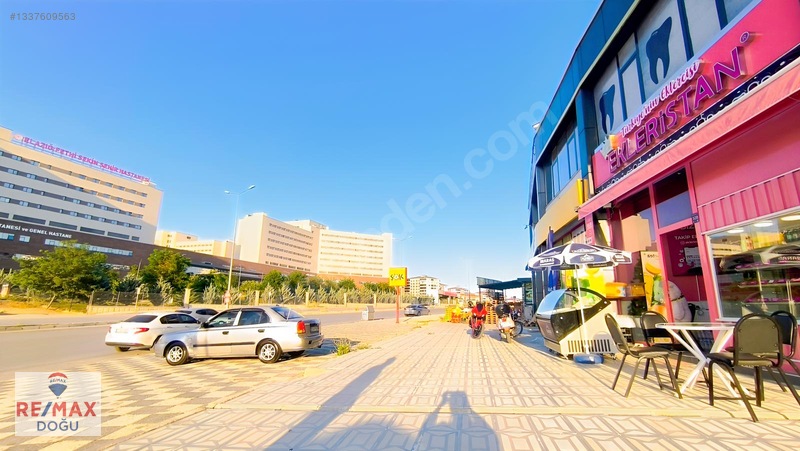 Re/max Doğu'dan Şehir Hastanesi Karşısı Devren Cafe/tatlıcı — fotoğraf 11