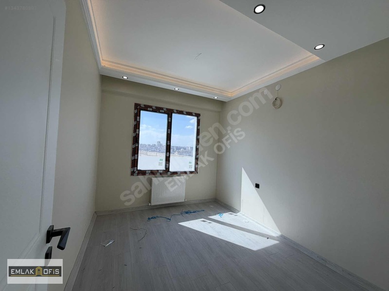 Emlak Ofis Eski Emniyet Yanl Oturmaya Hazır — fotoğraf 9