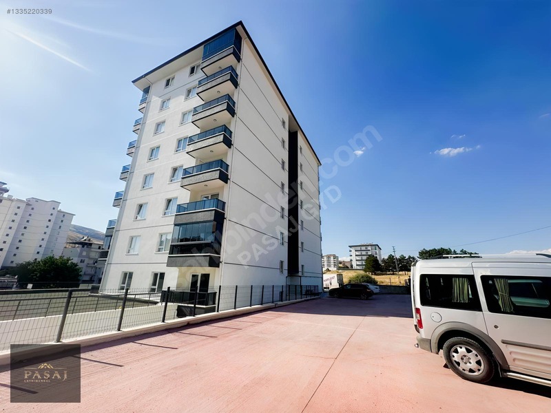Pasajdan Yakacık Bulvar Cepheli Geniş Yaşam Alanı 3+1 Kiralık — fotoğraf 4