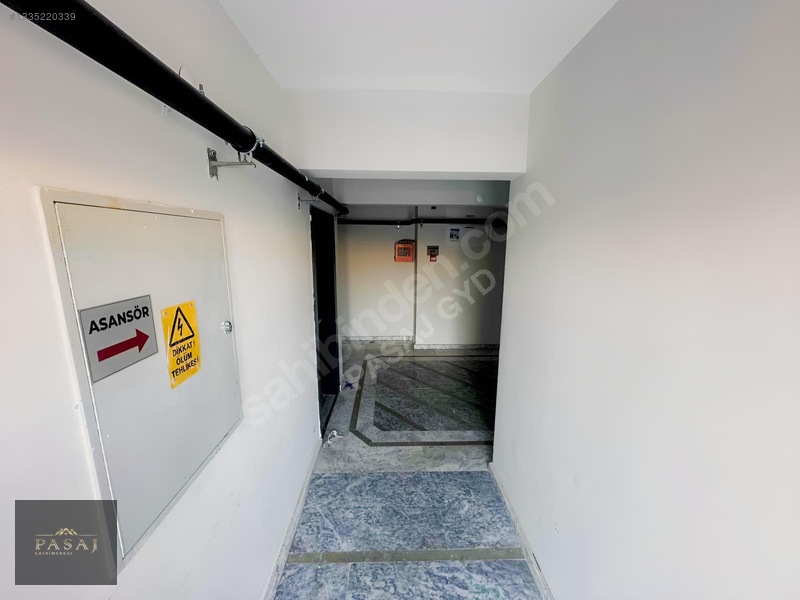 Pasajdan Yakacık Bulvar Cepheli Geniş Yaşam Alanı 3+1 Kiralık — fotoğraf 7