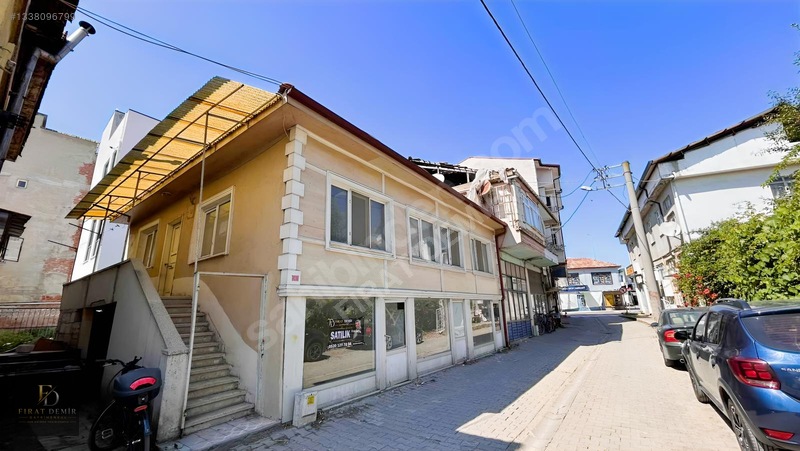 Adapazarı Kaymakamlık Yakını 108 M² Ticari Arsa — fotoğraf 2
