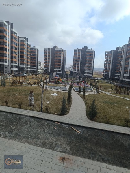 Hasankeyf Yolunda En Güzel Sitede Satılık 3.5+1 Lüks Zemin Kat