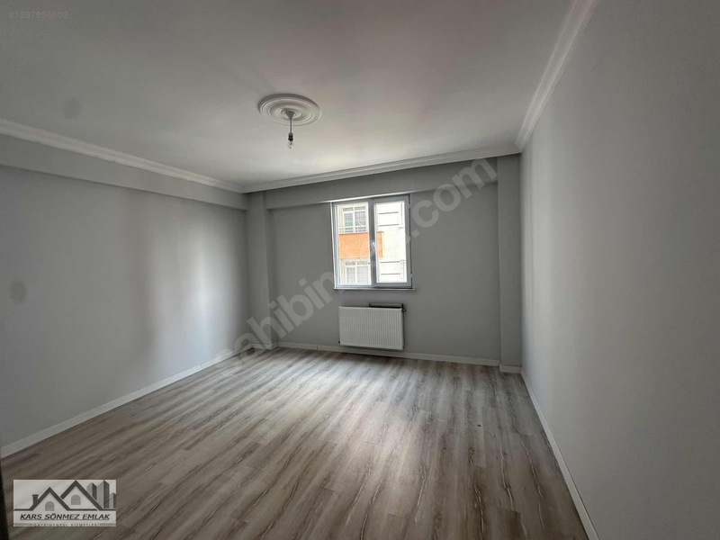 Şehitler Mahallesinde Site İçinde 3+1 — fotoğraf 6