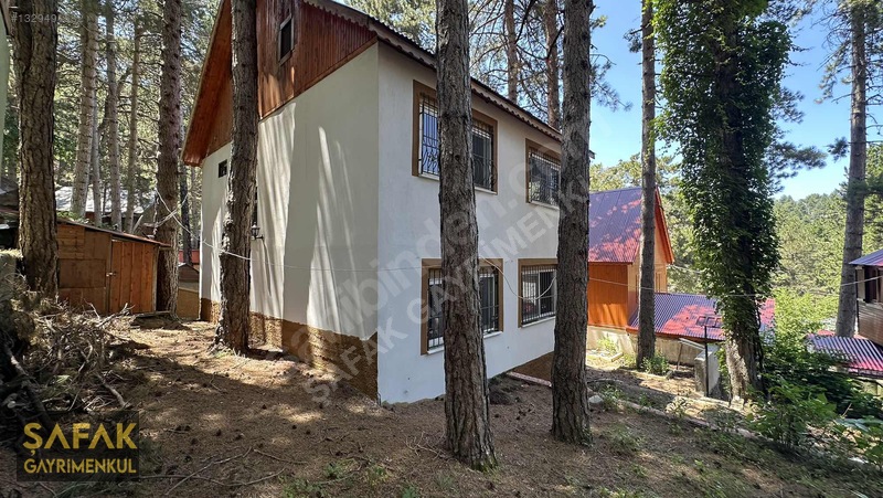 Şafak-zorkun Yaylası Ceyhanlılar Mevkii Satılık Tripleks Villa — fotoğraf 4