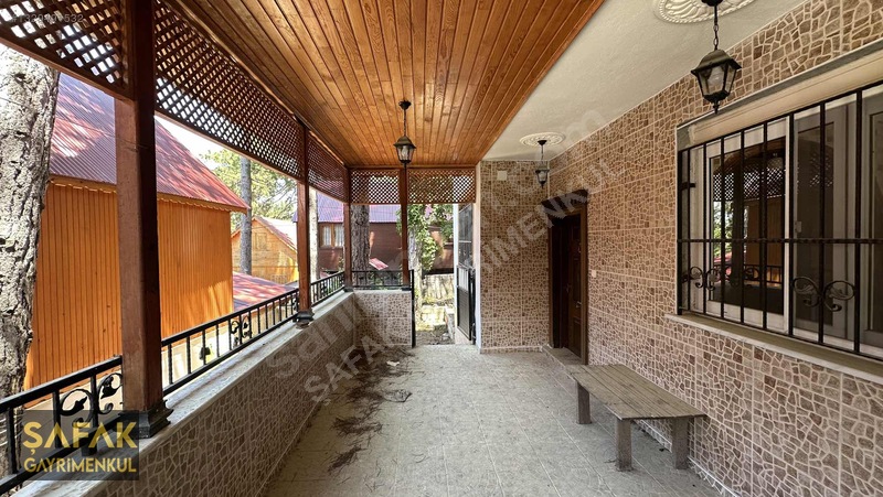 Şafak-zorkun Yaylası Ceyhanlılar Mevkii Satılık Tripleks Villa — fotoğraf 7