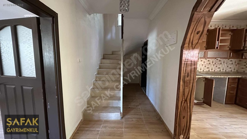 Şafak-zorkun Yaylası Ceyhanlılar Mevkii Satılık Tripleks Villa — fotoğraf 11