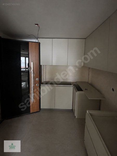 Alaçatı'dan Ayrancı'da Merkezi Konumda Yatırımlık 1+1 — fotoğraf 11