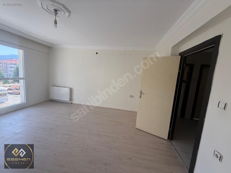 Egemen Emlak'tan 100.yıl Mahallesi'nde Eşyalı 2+1 Satılık Daire — fotoğraf 7