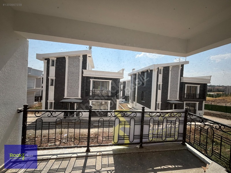 Toplu Konutta Satılık 5+1 Tripleks Villa!!! — fotoğraf 5