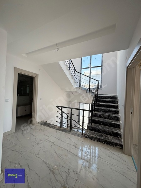 Toplu Konutta Satılık 5+1 Tripleks Villa!!! — fotoğraf 24