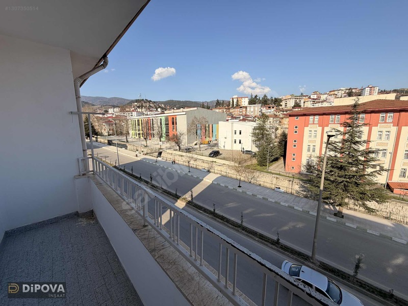 Sgk Binası Karşısında Ana Cadde Üzerinde Kiralık 2+1 Daire — fotoğraf 12