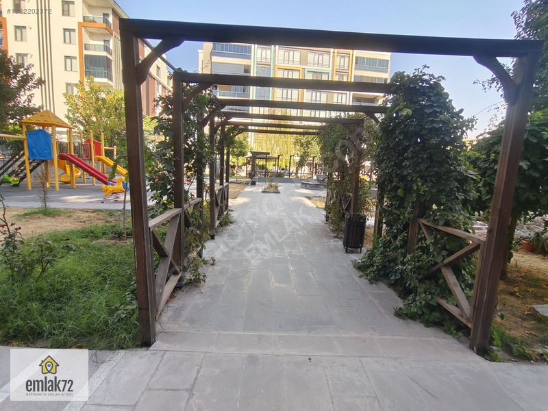 Emlak 72'den Gültepe Aze Rüya Konutlarında Kiralık Lüks Daire — fotoğraf 2