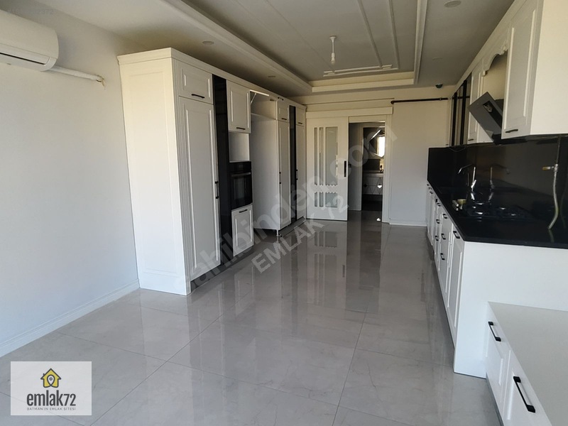Emlak 72'den Gültepe Aze Rüya Konutlarında Kiralık Lüks Daire — fotoğraf 12