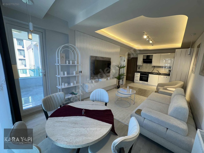 Kara Yapı_ful Sıfır Eşyalı Kombili Manzaralı İskanlı 1+1 — fotoğraf 4