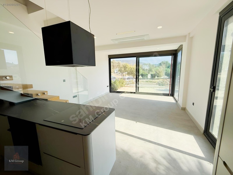 Urla Kalabakta 2+1 Ticari Tripleks Villa | 130 M² | Yeni Bina — fotoğraf 14