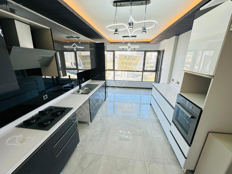 Bulvar Cepheli█ Ultralüx Sitede Sıfır 12.kat K.otoparklı Şık 4+1 — fotoğraf 4
