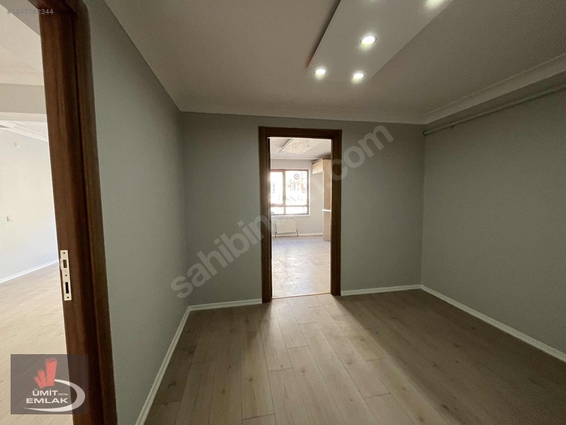 Kutluda Kot 1 Bahçekat 2+1 Yapılı Asansörlü — fotoğraf 11