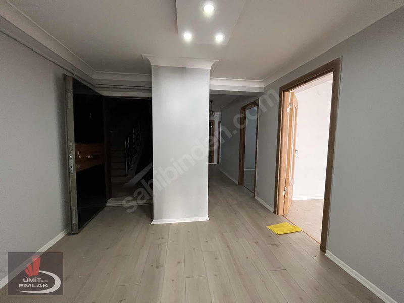 Kutluda Kot 1 Bahçekat 2+1 Yapılı Asansörlü — fotoğraf 13