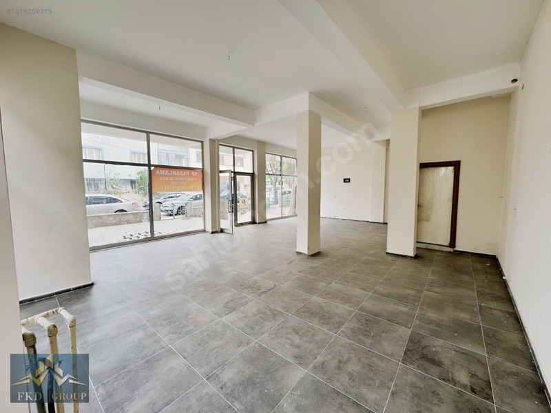Fkd Grup Kiralık Muradiye'De Bahçeli Dükkan