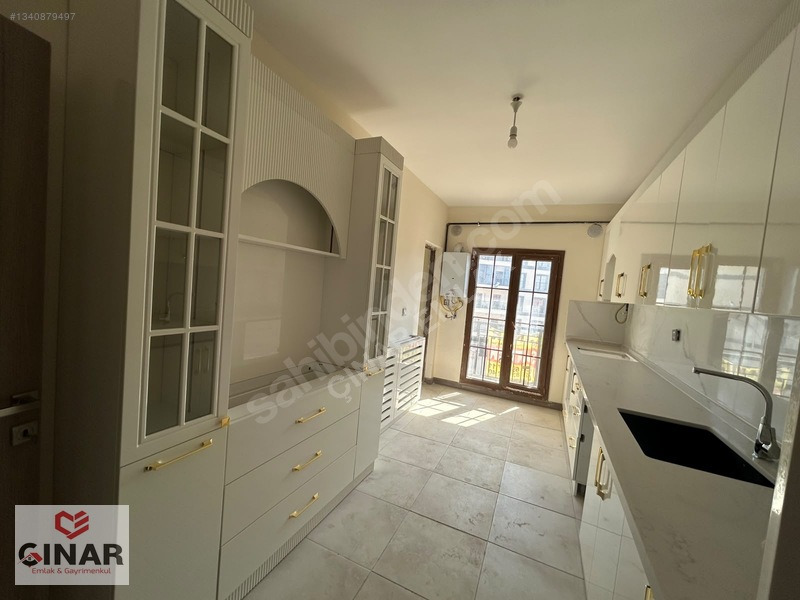 Direkt Tapu Teslim Eksiksiz Giyinme Odalı 3+1 Satılık Daire !! — fotoğraf 6