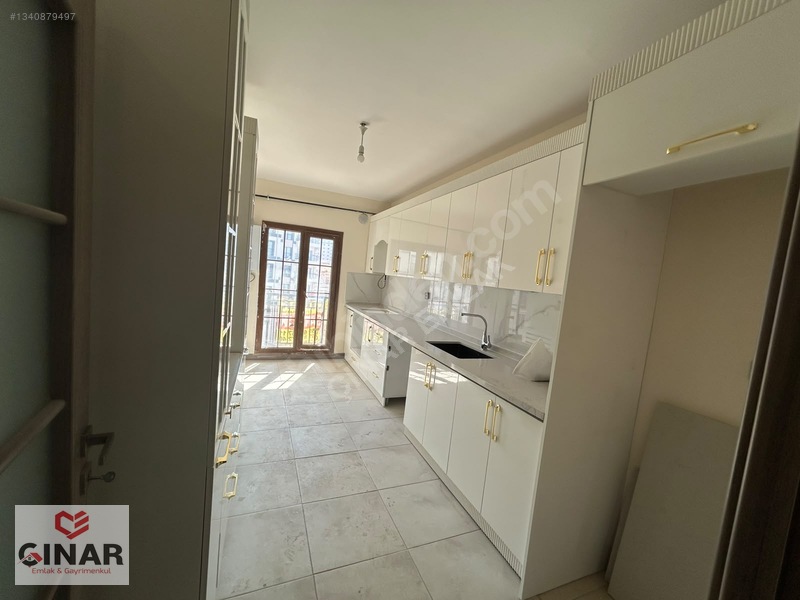 Direkt Tapu Teslim Eksiksiz Giyinme Odalı 3+1 Satılık Daire !! — fotoğraf 7
