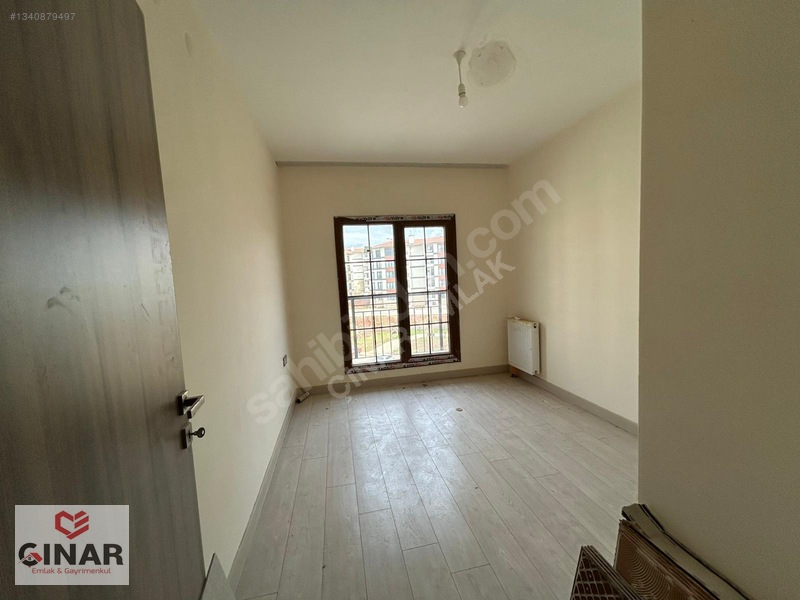 Direkt Tapu Teslim Eksiksiz Giyinme Odalı 3+1 Satılık Daire !! — fotoğraf 9