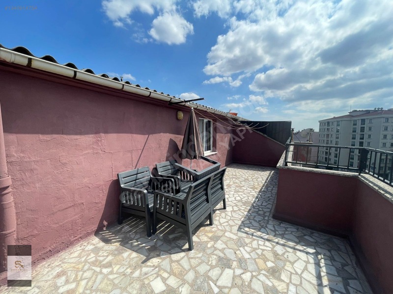 Metroya Yürüme Mesafesi | Merkezde 2+1 Satılık Çatı Katı 80 M² — fotoğraf 12