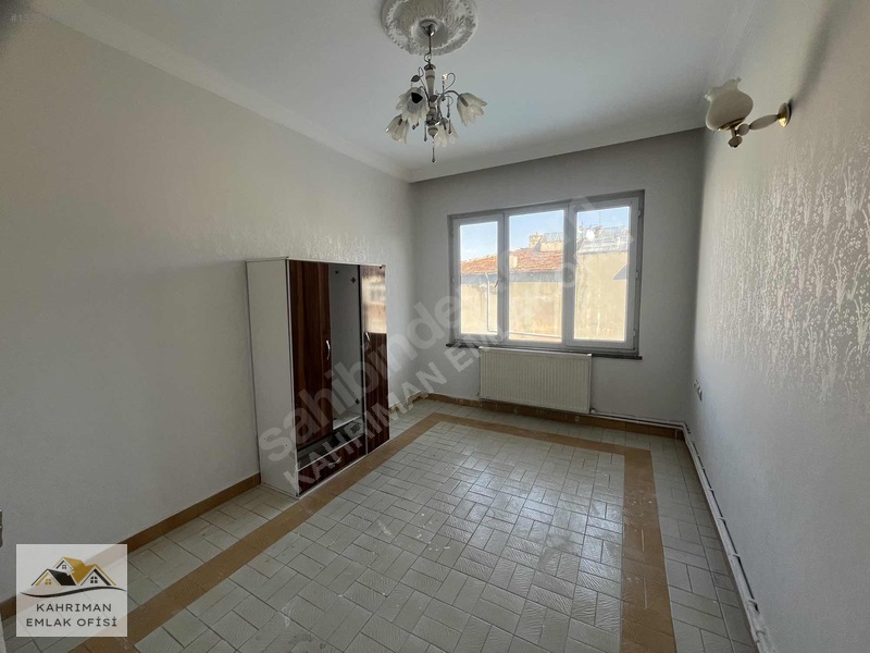 Kahrıman'dan Göznuru Hastanesi Yanı Satılık 3+1 Daire — fotoğraf 4